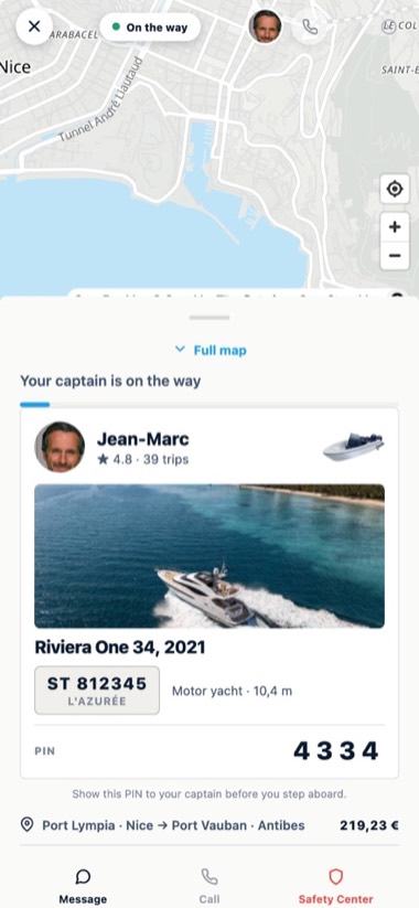 The captain on the way — screen of the GlideBlue application